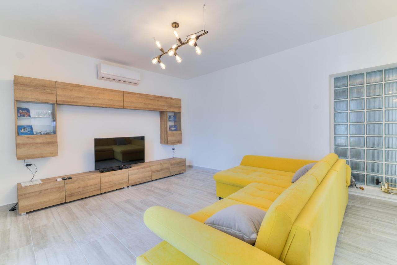Ferienwohnung Demi II Senj  Exterior foto